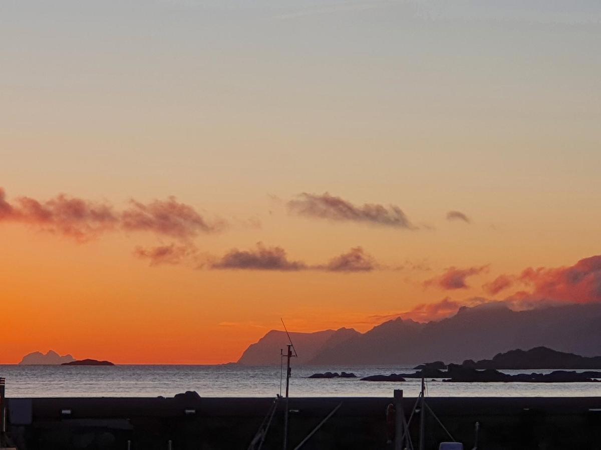 Seafront New Cabin In Lofoten Villa Ballstad Bagian luar foto