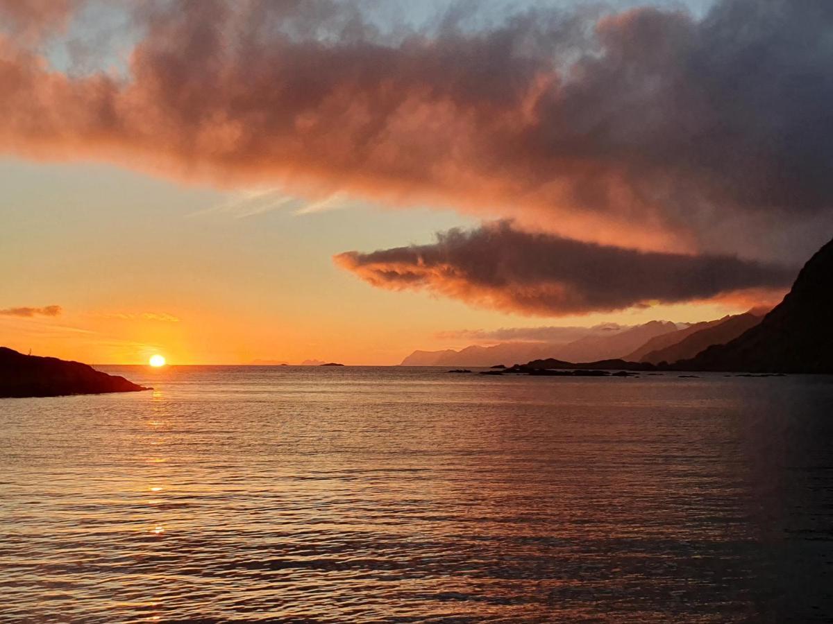 Seafront New Cabin In Lofoten Villa Ballstad Bagian luar foto